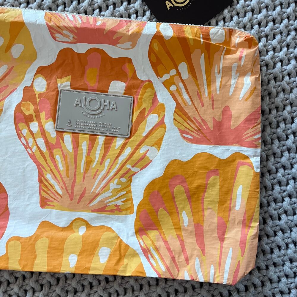 Aloha Collection• SUPER SPECIAL LIMITED EDITION Sunrise Shells Max Pouch - Picture 6 of 10